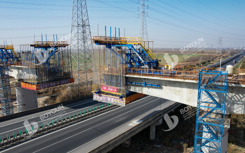 ميناء دافينغ السكك الحديدية جسر عبور الضوء نموذج حالة المسافر