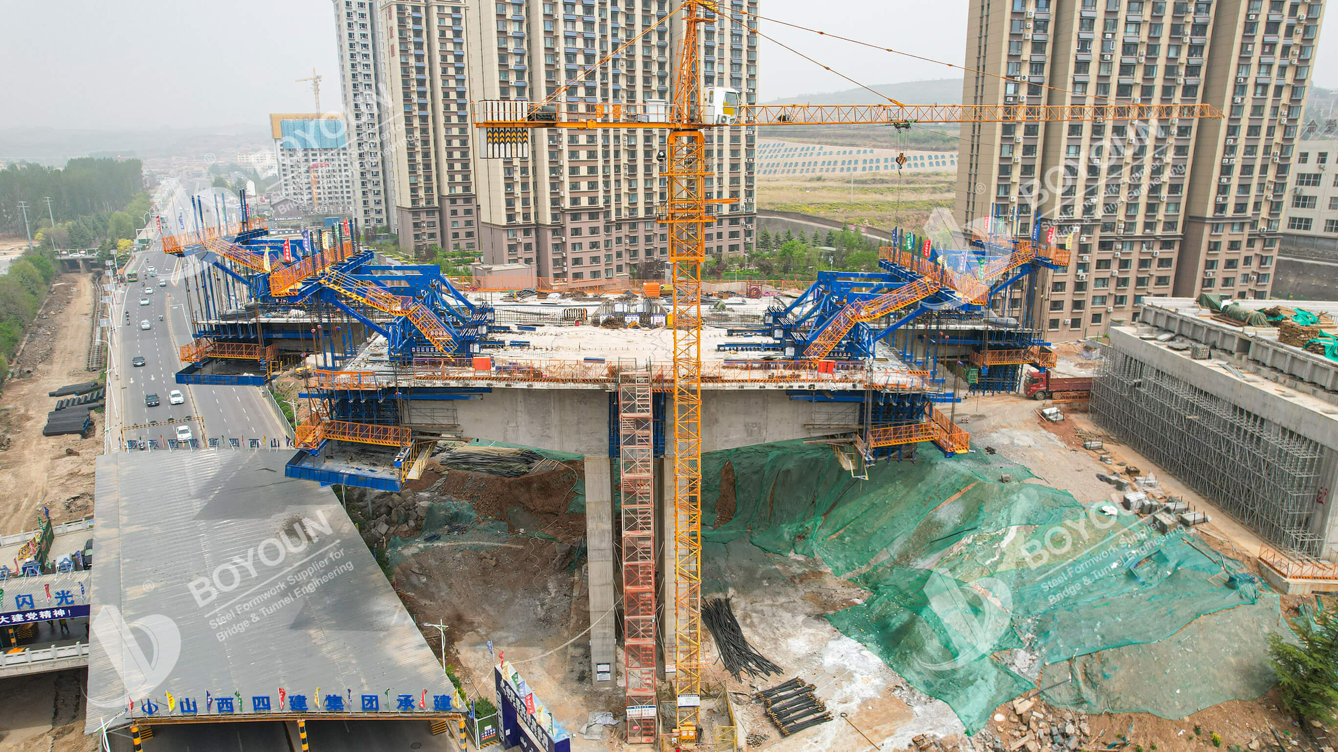 جسر كونلون Cantilever Form Traveler Project