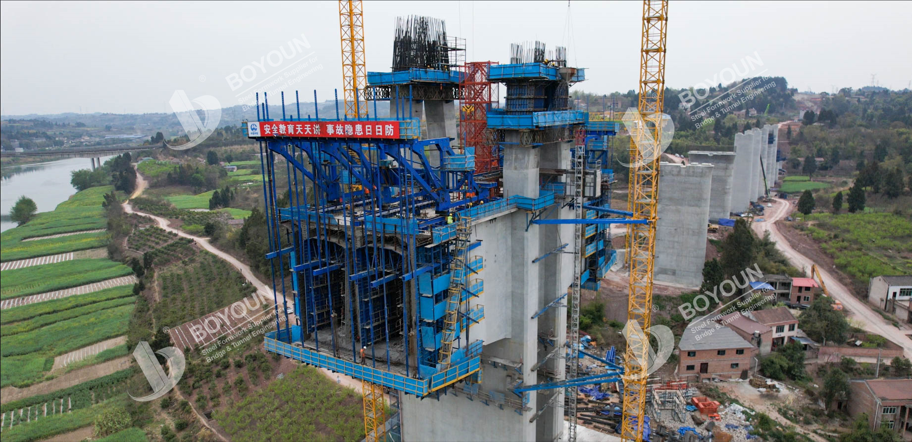 مشروع جسر تووجيانغ الضخم