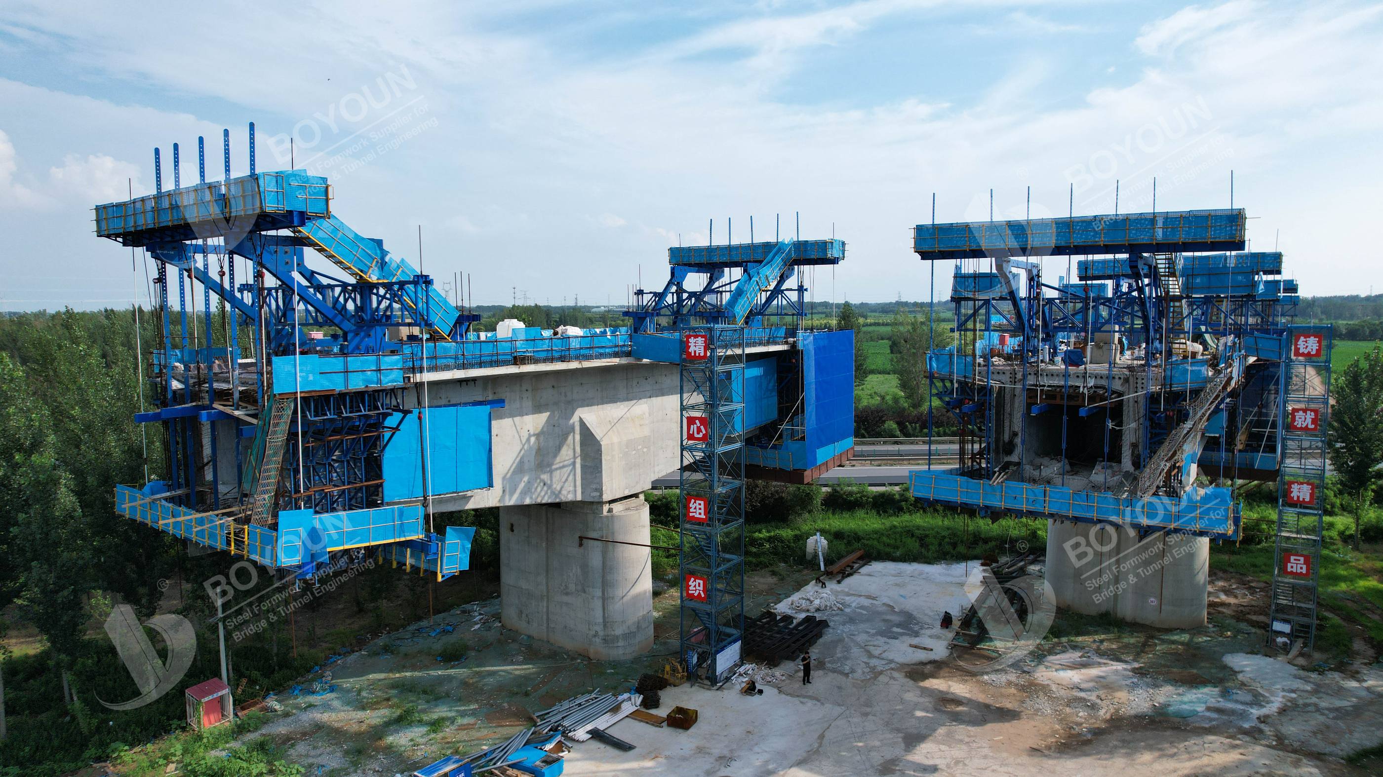 الجسر الخاص لخط الجري الديناميكي عبر طريق هوانغهوا -شيجياتشوانغ السريع