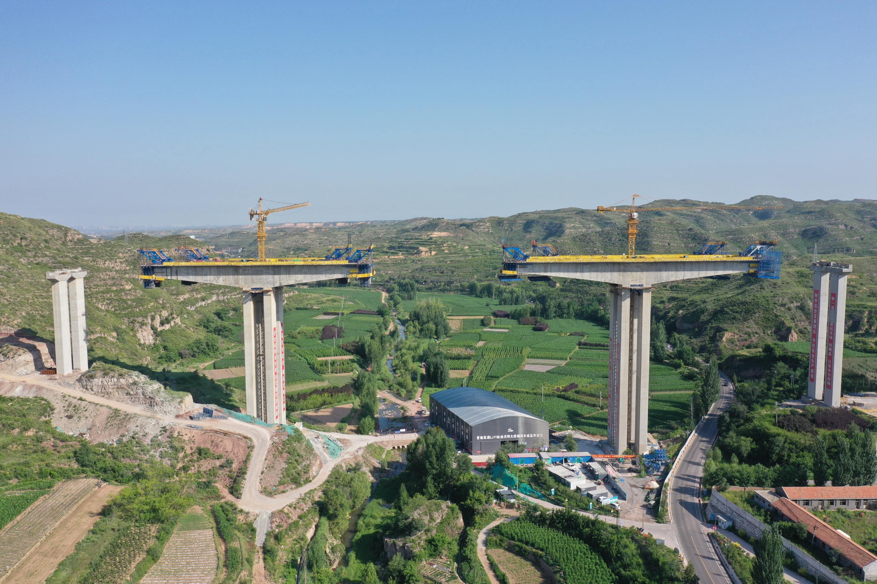 البناء المحكم لقسم الإغلاق لجسر الإطار الصلب المستمر