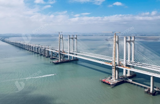 مزايا ما بعد التوتر المسبق بناء الجسور الخرسانية